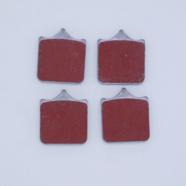 Plaquette de frein avant 