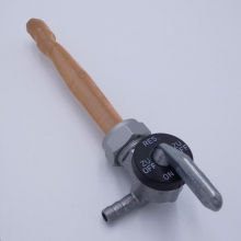 Robinet essence droit